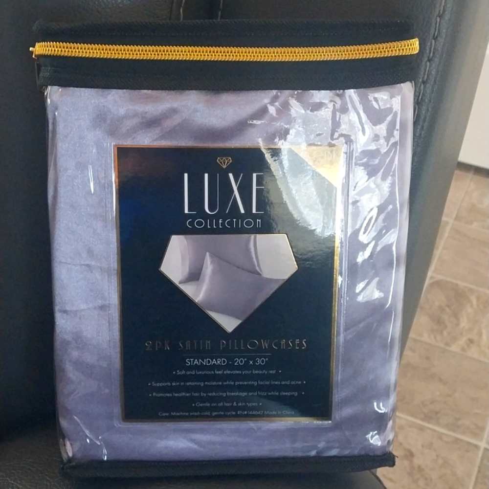 SATIN  PILLOWCASES. LUXE COLLECTION.